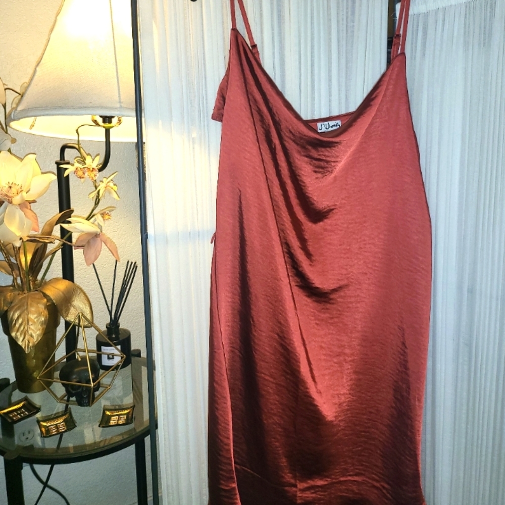 Silky lightweight 👗